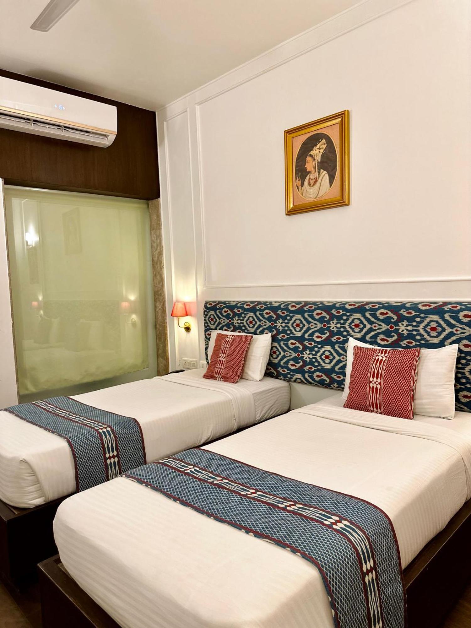 Hotel Atulyaa Taj Agra  Εξωτερικό φωτογραφία