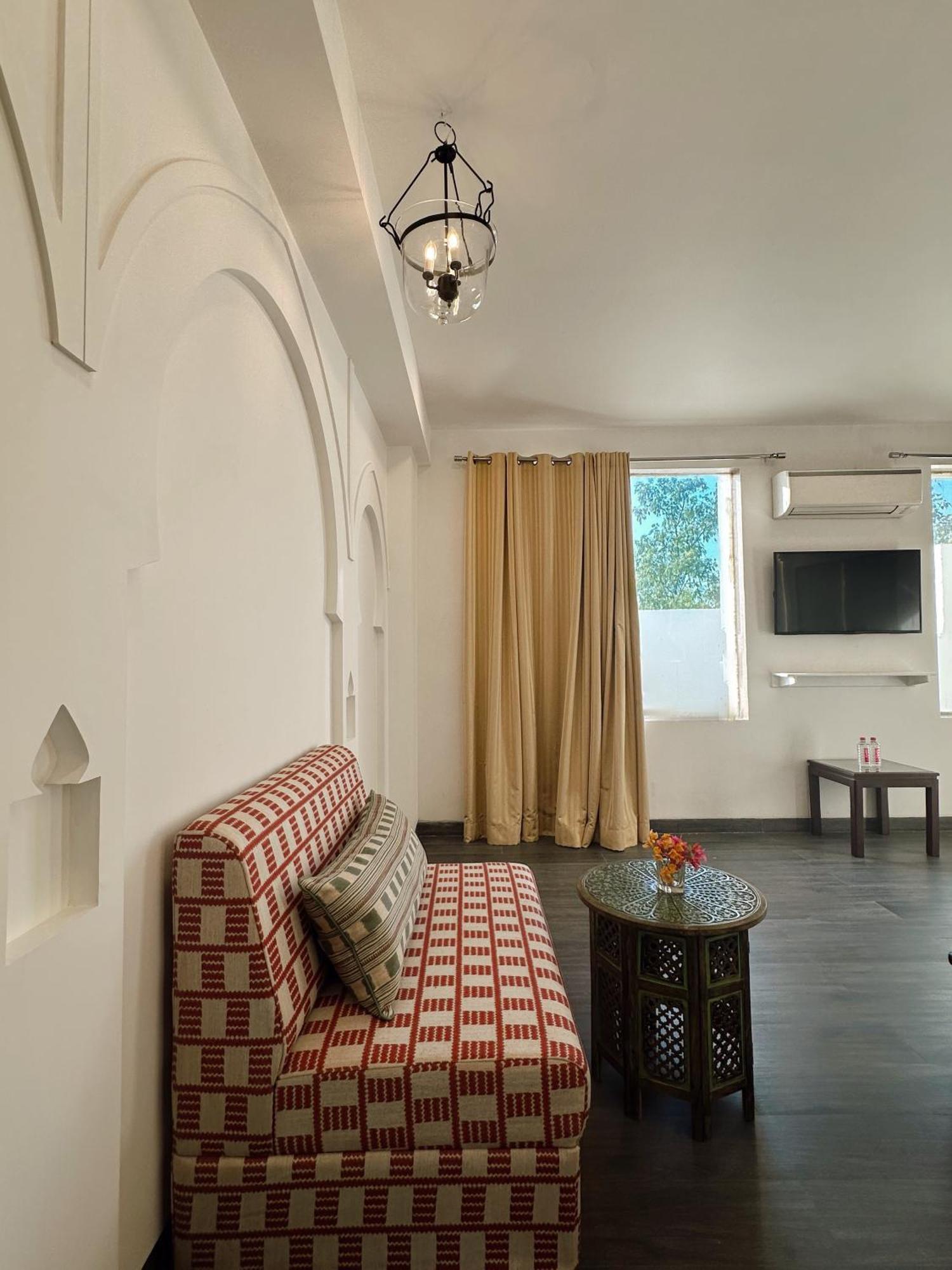 Hotel Atulyaa Taj Agra  Εξωτερικό φωτογραφία